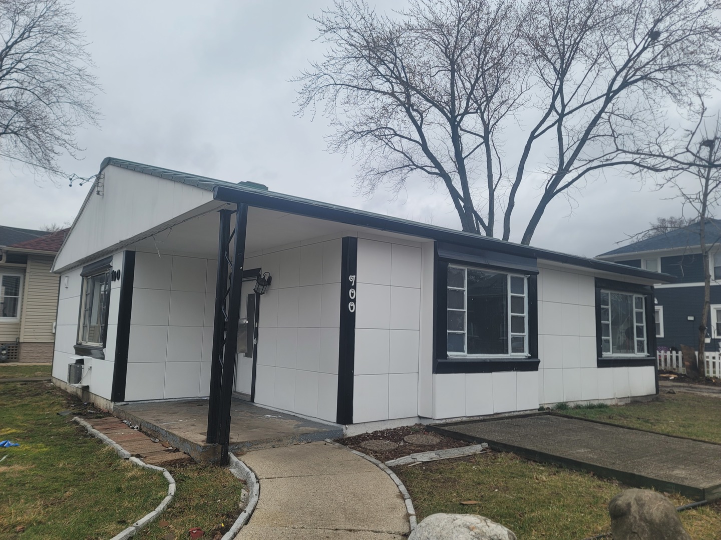 700 George Avenue, Aurora, IL