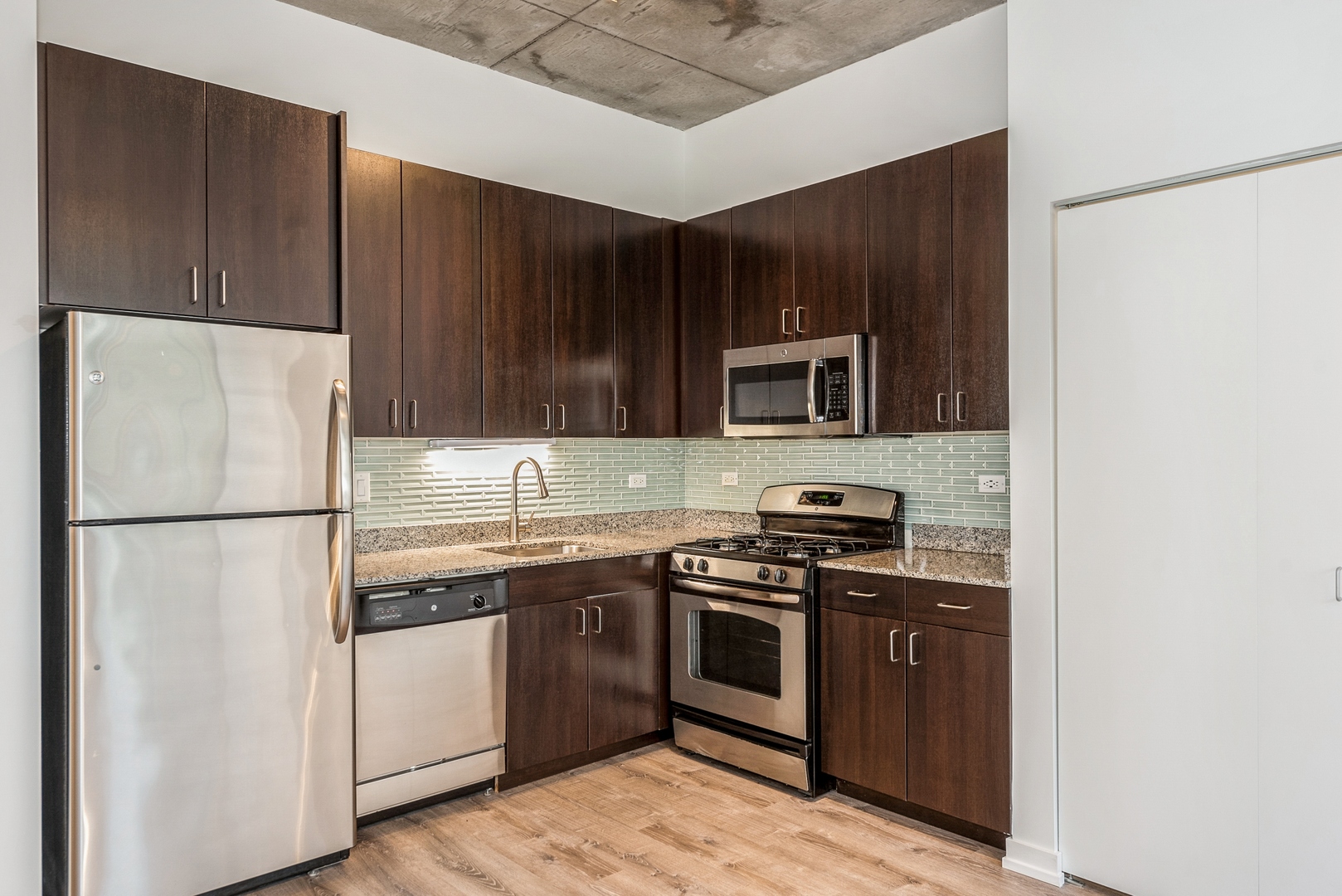 235 W Van Buren Street #1418, Chicago, IL