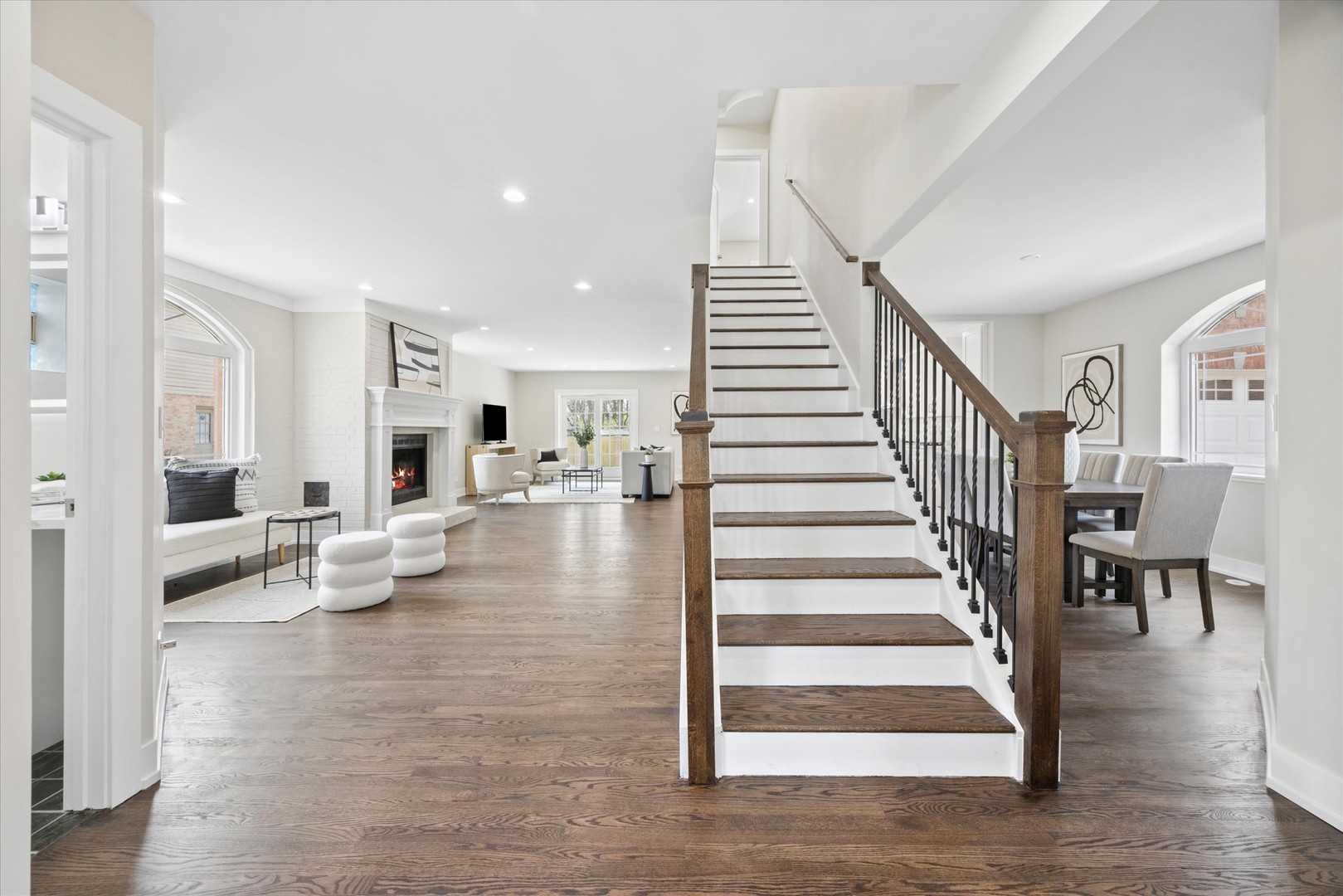 9807 W 57th Street, Countryside, IL