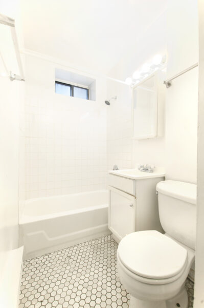 1430 N Dearborn Parkway #106, Chicago, IL