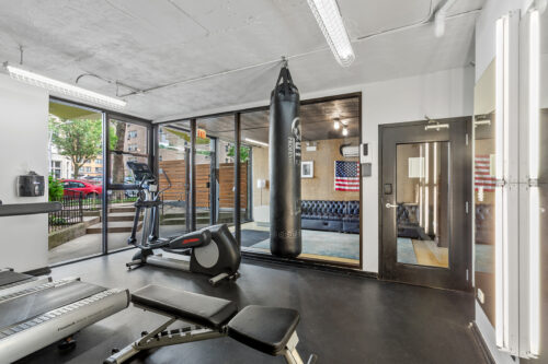 6134 N Kenmore Avenue #205, Chicago, IL