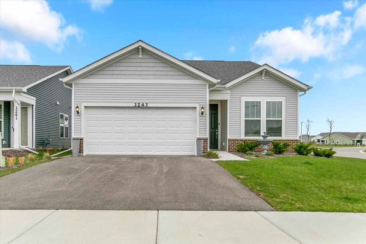 3243 Sweetgrass Circle, Aurora, IL