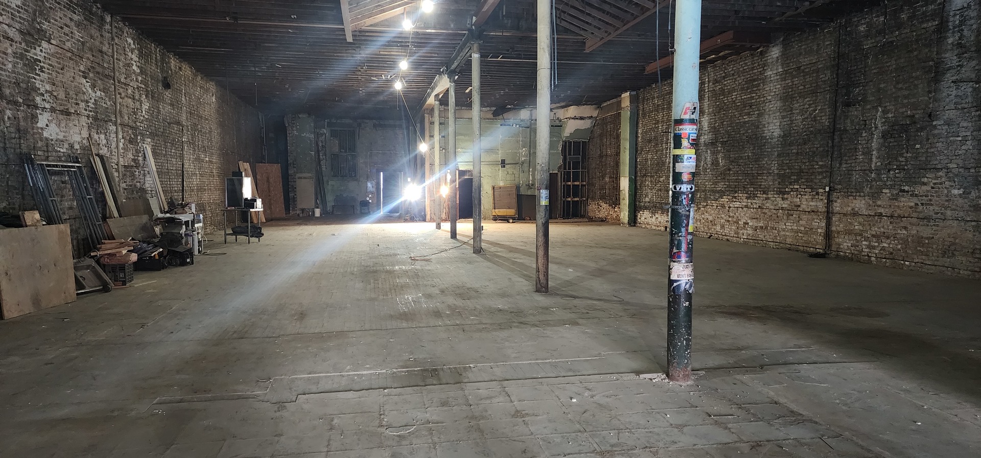 8802 S Commercial Avenue, Chicago, IL