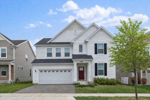 395 S Pointe Avenue, South Elgin, IL