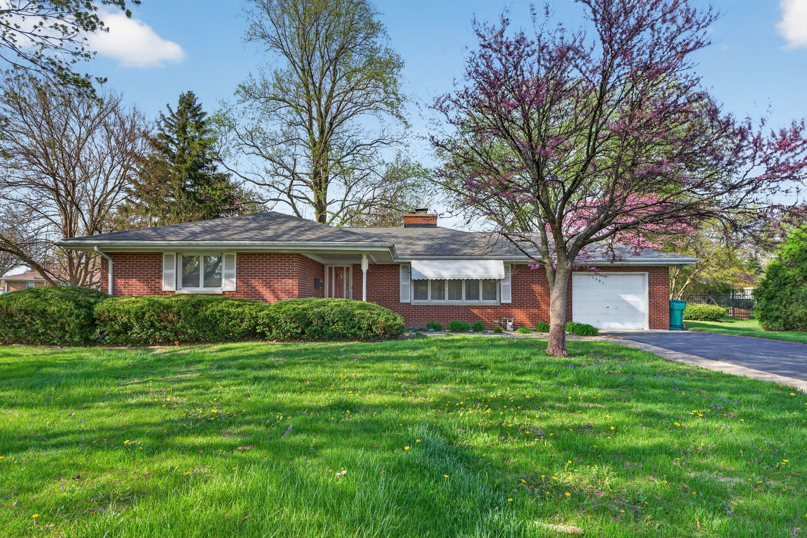 1301 Sherwood Place, Joliet, IL