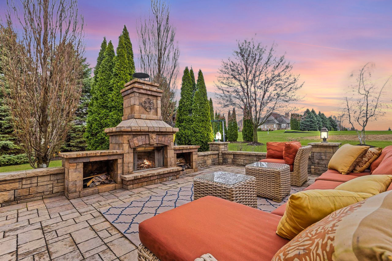 941 Tivoli Drive, Rockford, IL