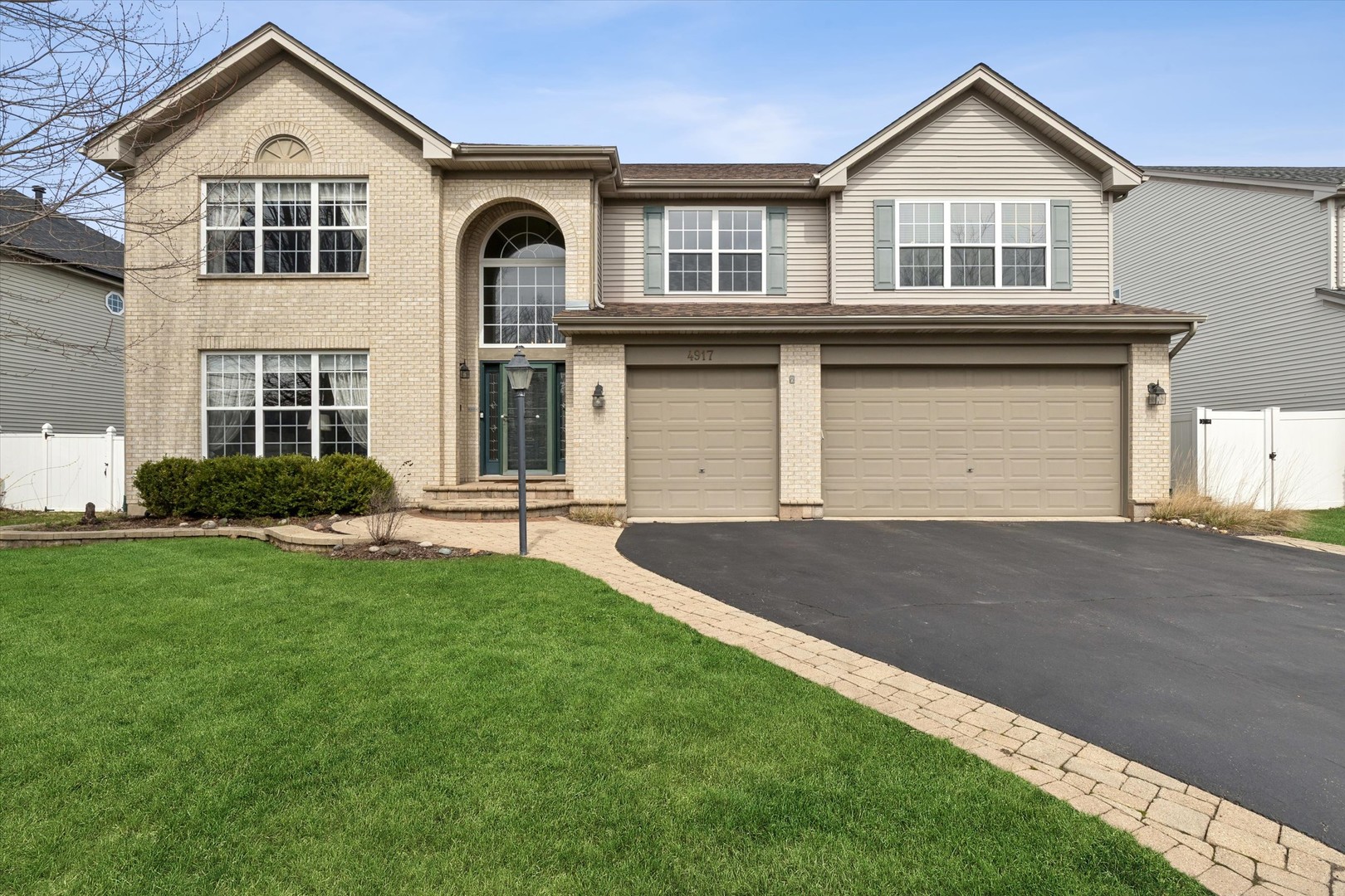 4917 Kimball Lane, Carpentersville, IL