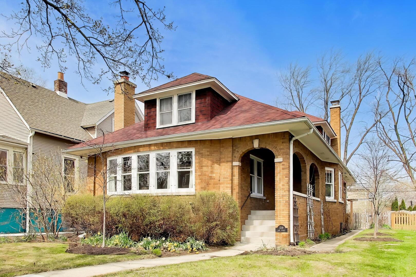 1719 Lake Street, Evanston, IL