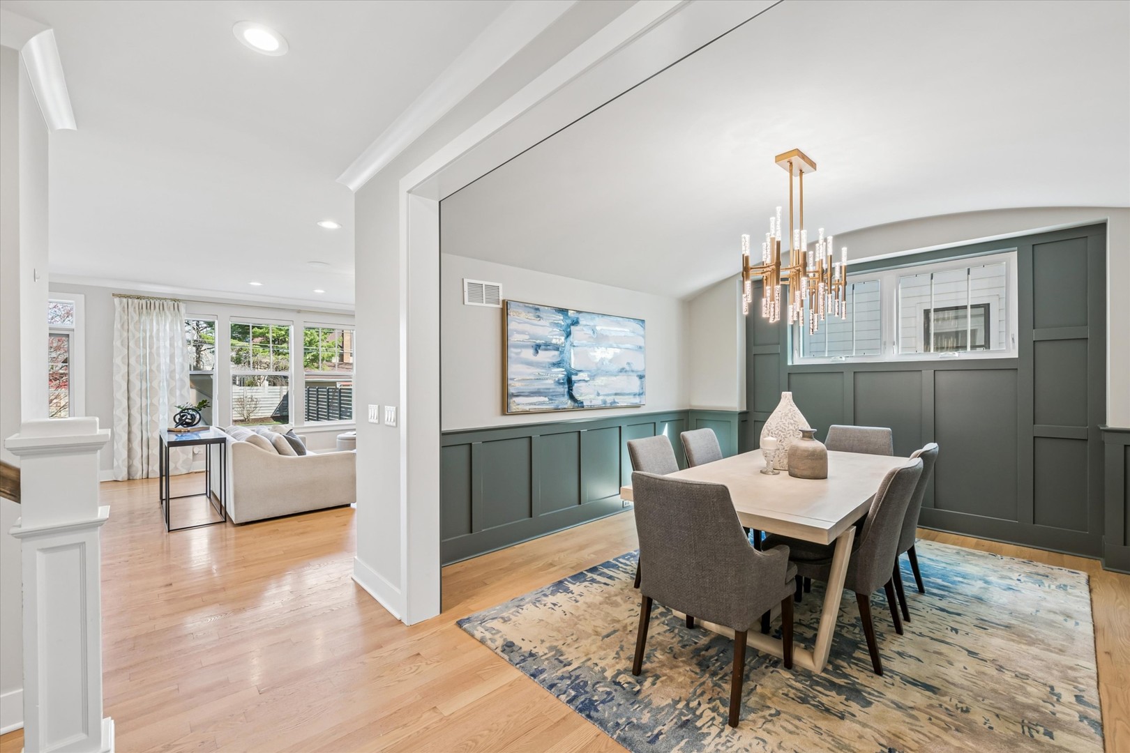 383 N Larch Avenue, Elmhurst, IL