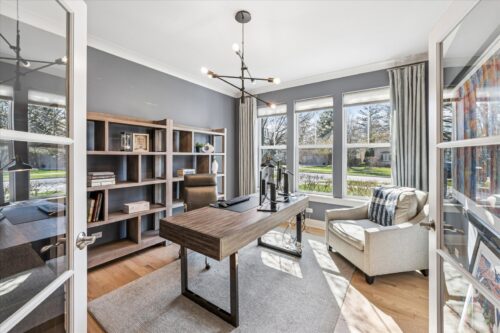 383 N Larch Avenue, Elmhurst, IL