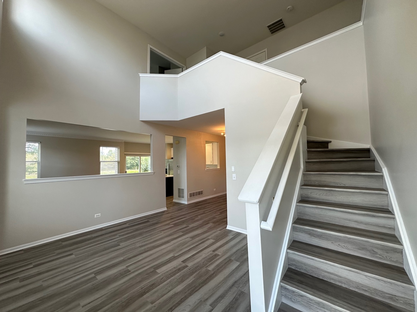 756 PANORAMA Court #756, Aurora, IL