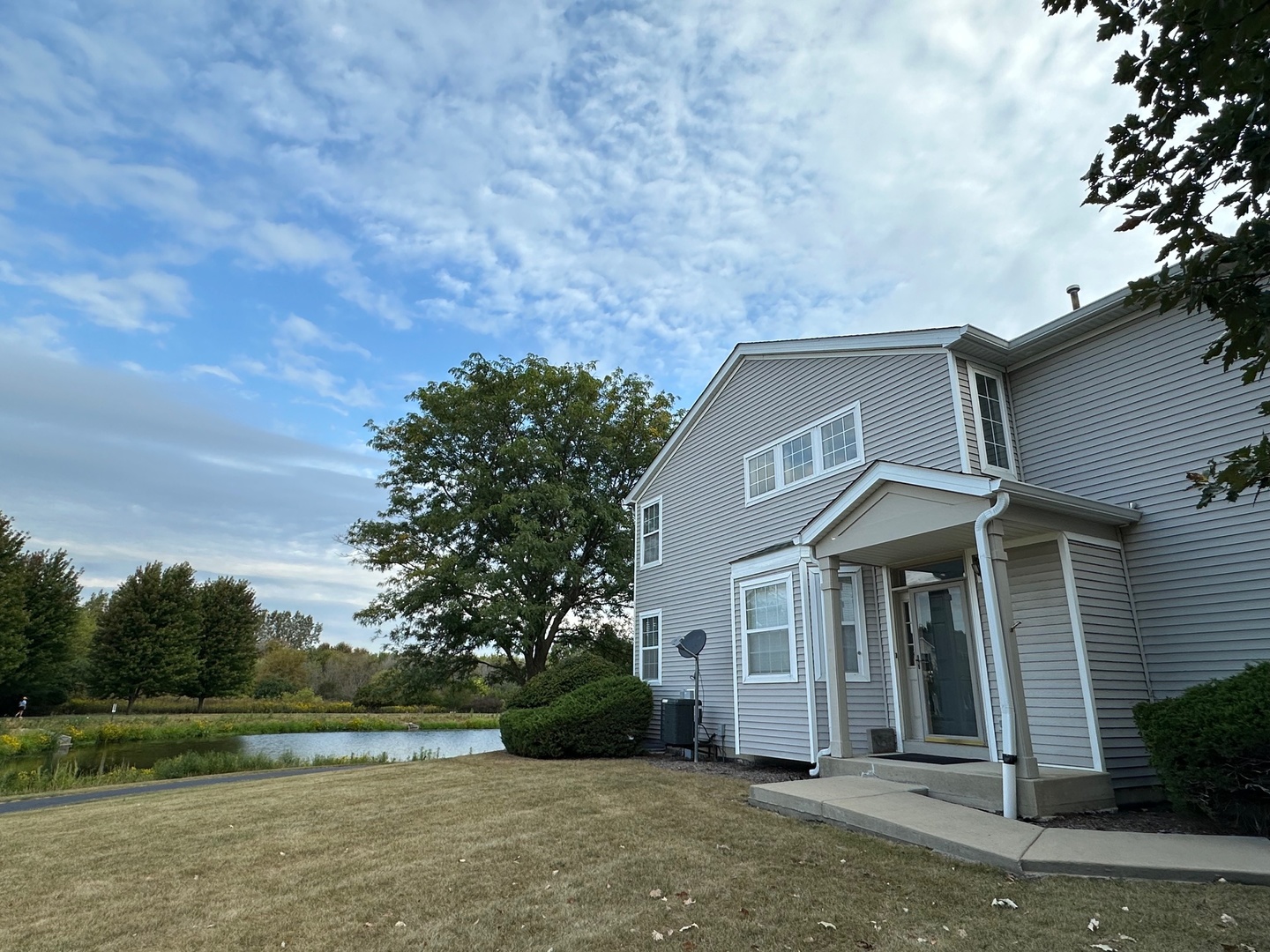 756 PANORAMA Court #756, Aurora, IL