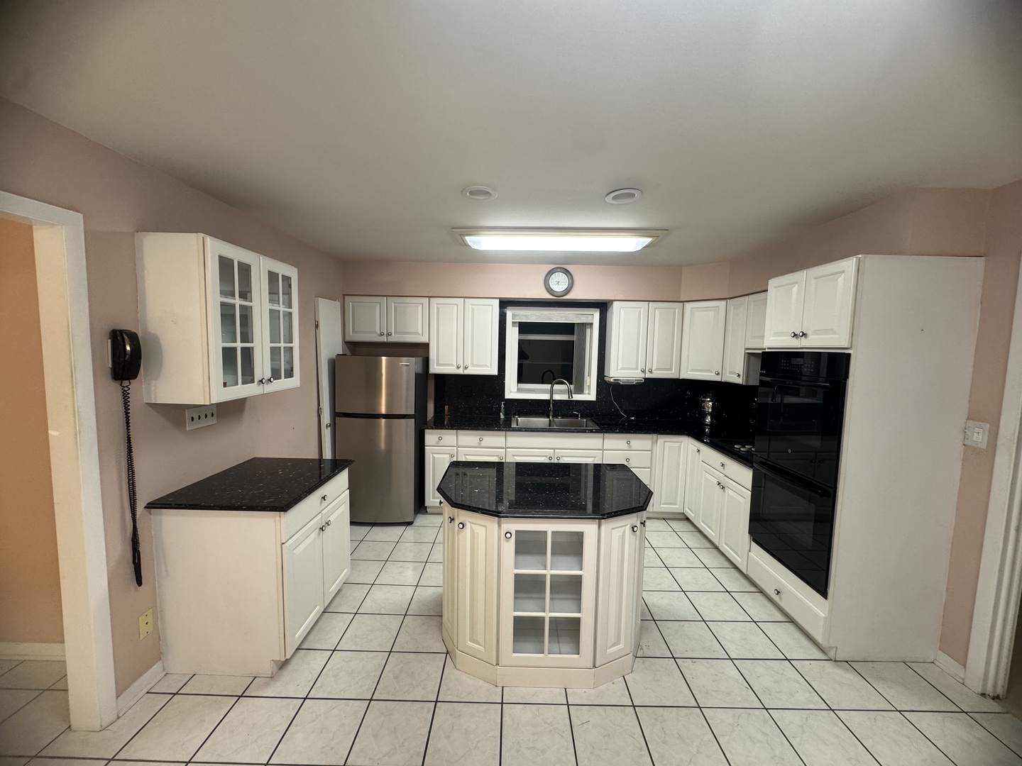 225 N East River Road, Des Plaines, IL