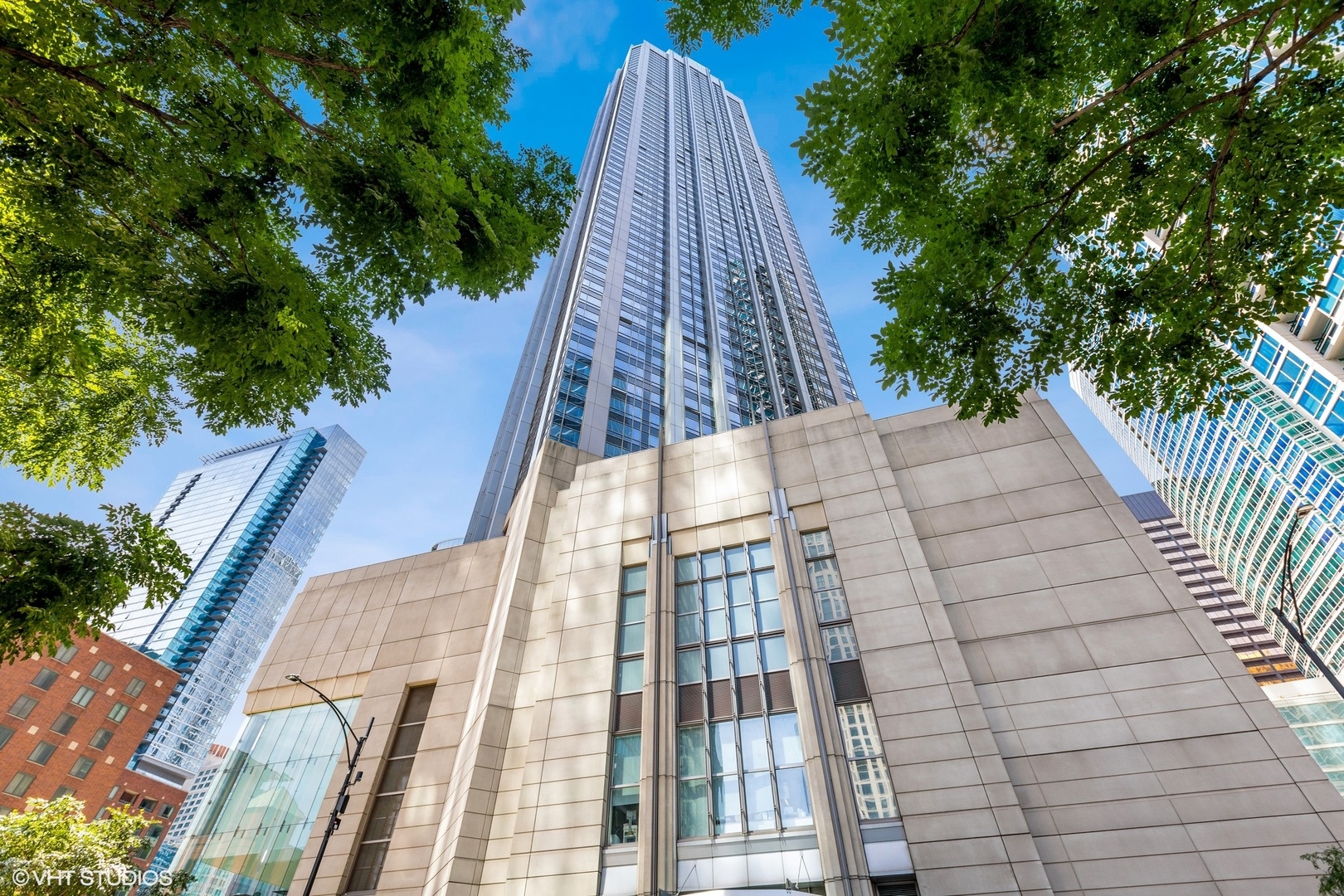 512 N MCCLURG Court #2204, Chicago, IL