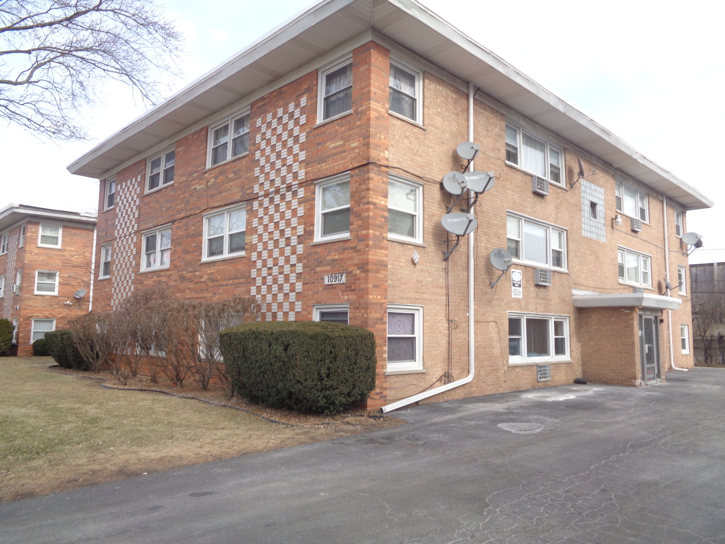 10917 LLOYD Drive #7, Worth, IL