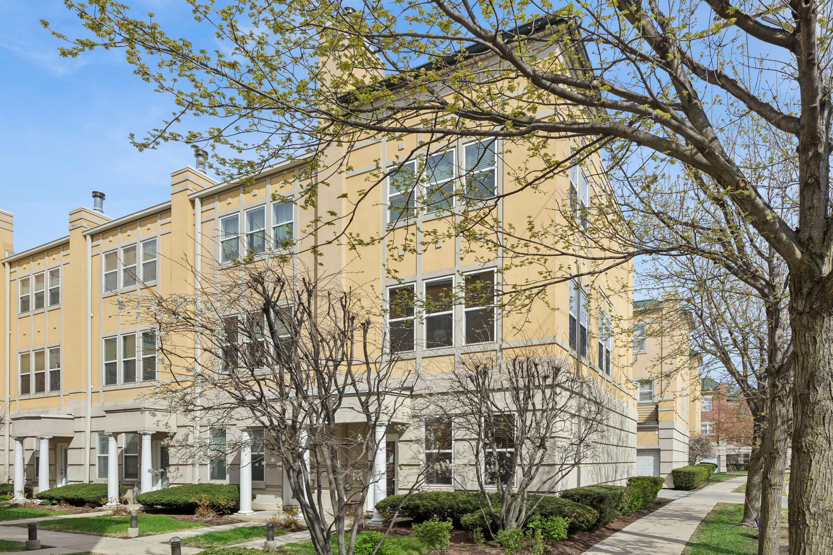 7531 Brown Avenue #J, Forest Park, IL