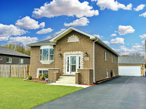 8566 S 83rd Avenue, Hickory Hills, IL