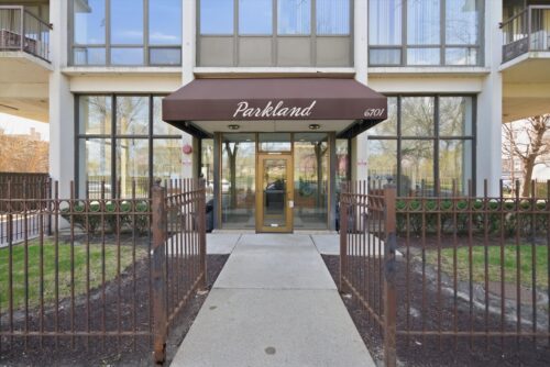 6701 S Crandon Avenue #8C, Chicago, IL