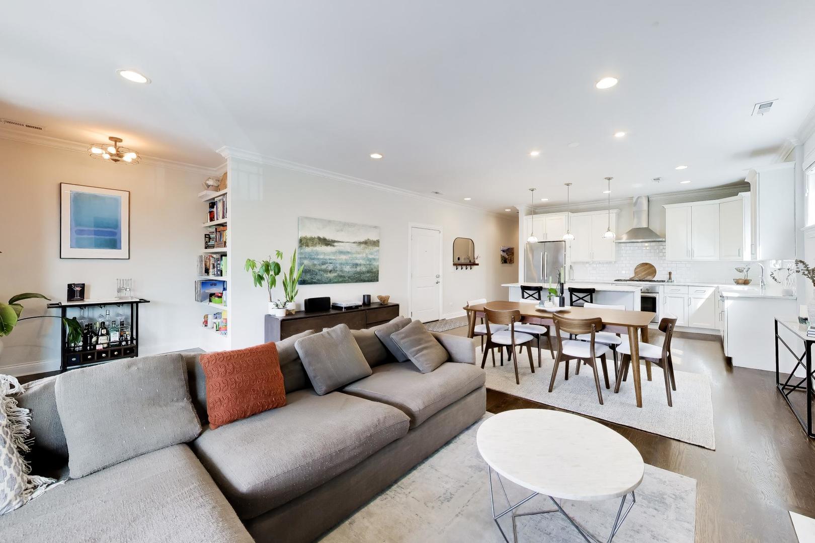 2912 W Shakespeare Avenue #2, Chicago, IL