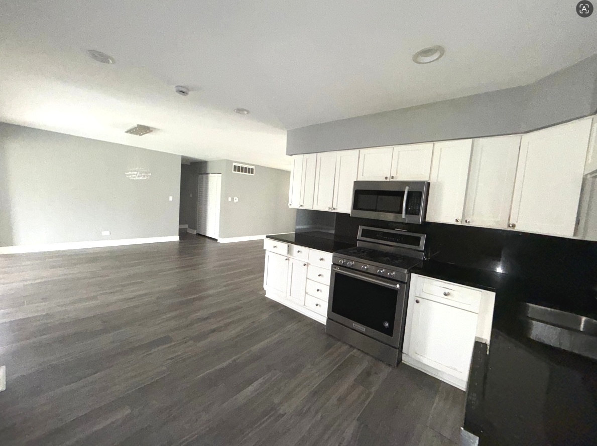 595 Aberdeen Street, Hoffman Estates, IL