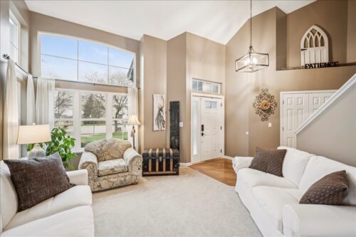 1324 Richmond Lane, Bartlett, IL