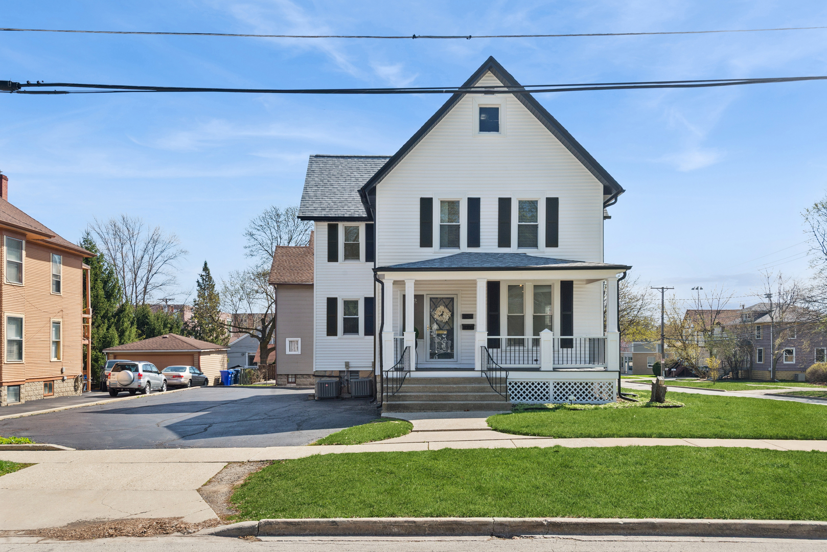 323 S Hale Street, Wheaton, IL