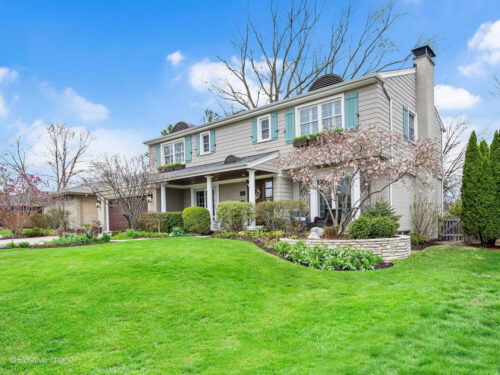 8 Larkspur Lane, Clarendon Hills, IL