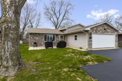 218 Mastodon Drive, Ingleside, IL