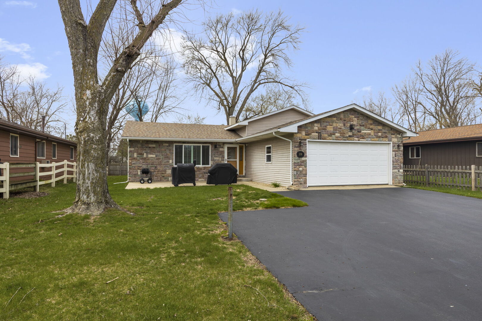 218 Mastodon Drive, Ingleside, IL