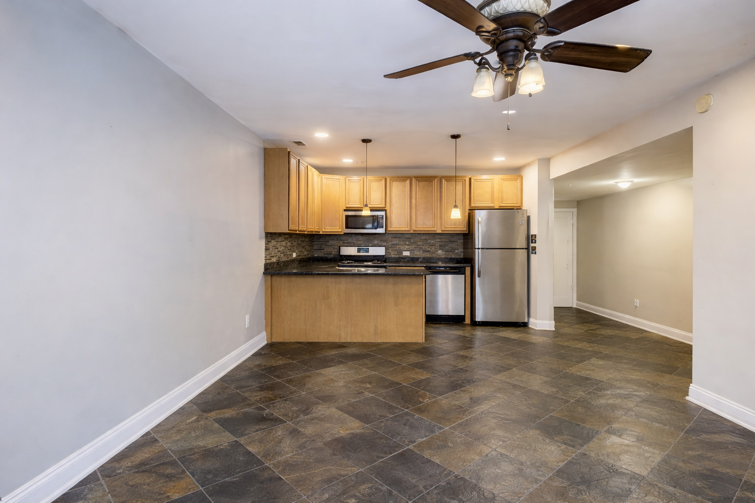 4207 S Indiana Avenue #G, Chicago, IL