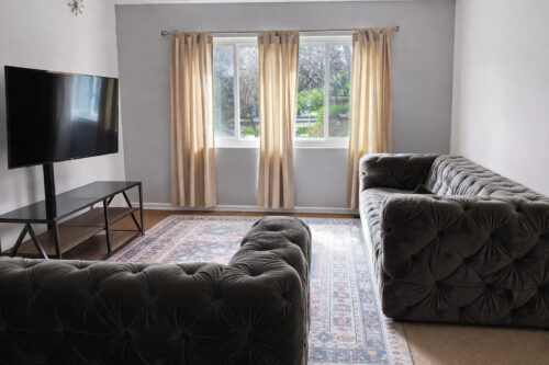 1706 W Jarvis Avenue #1W, Chicago, IL