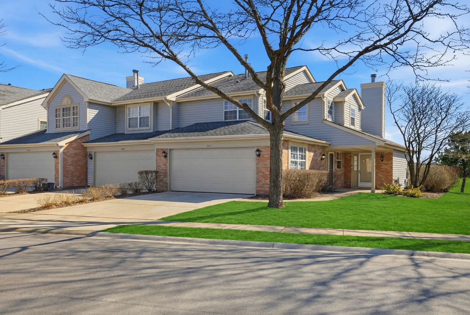 1447 Club Drive #A, Glendale Heights, IL