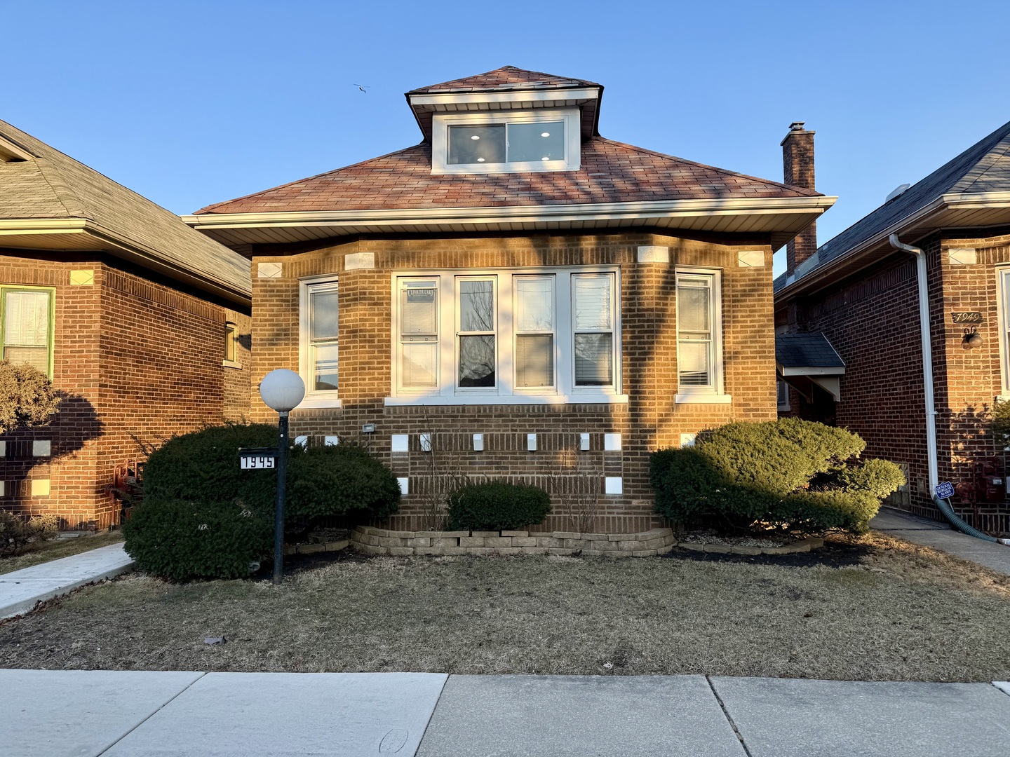 7945 S Perry Avenue, Chicago, IL