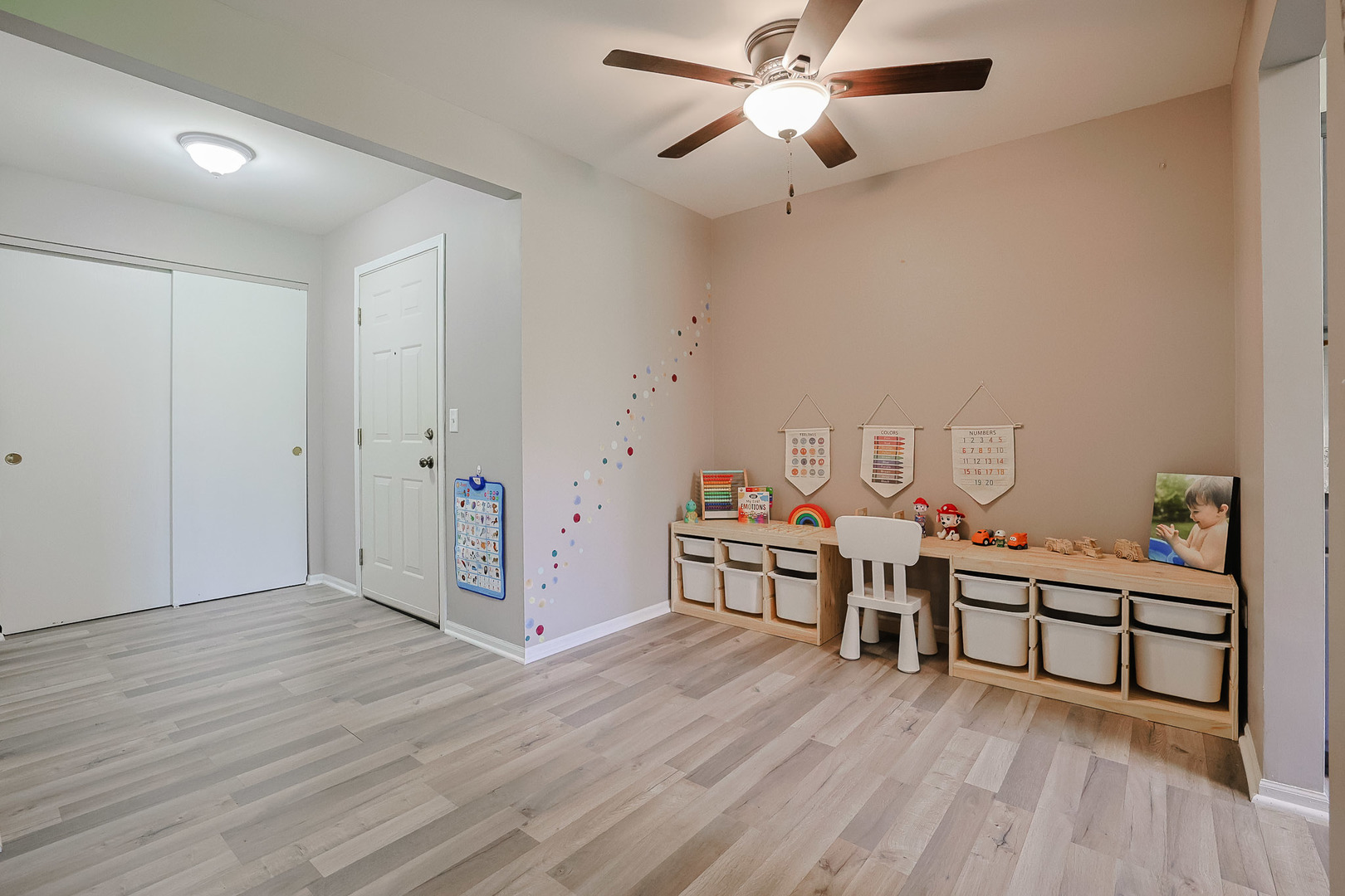 875 Golf Course Road #2, Crystal Lake, IL