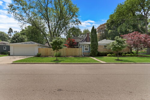 400 Wedgemere Place, Libertyville, IL