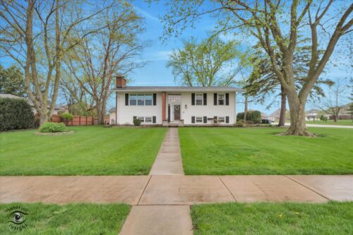 300 S Rathje Road, Peotone, IL