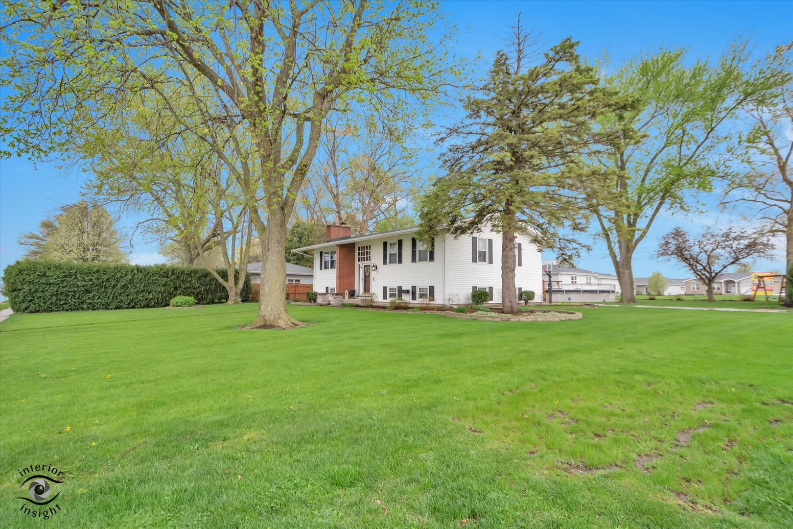 300 S Rathje Road, Peotone, IL