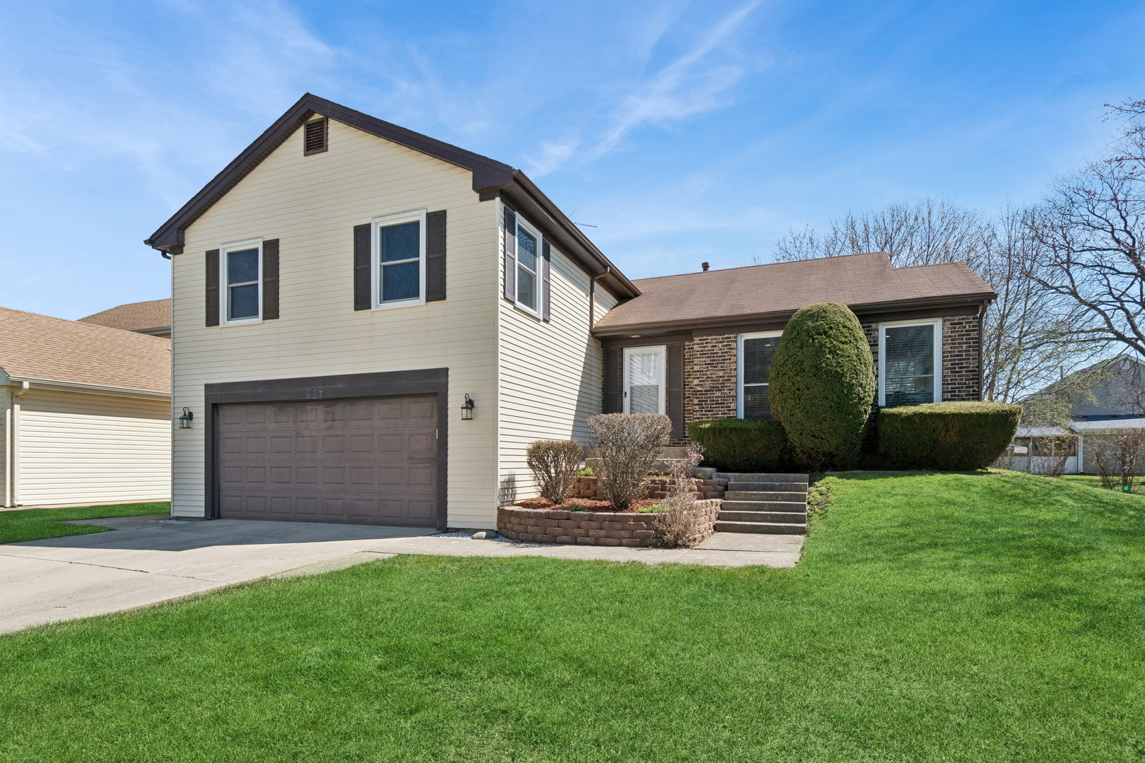 917 Shambliss Lane, Buffalo Grove, IL