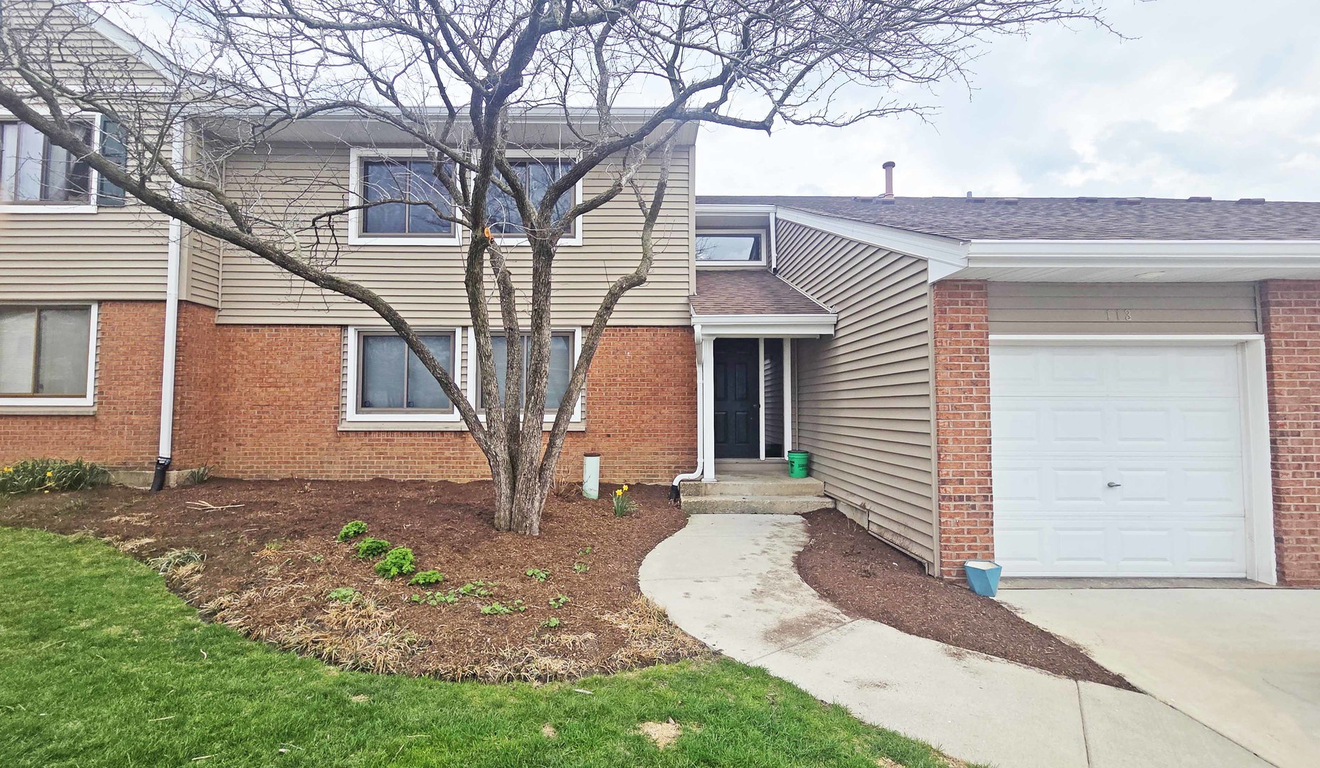111 Autumn Court #111, Buffalo Grove, IL