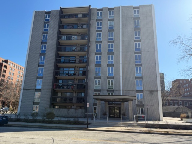 1738 Chicago Avenue #402, Evanston, IL