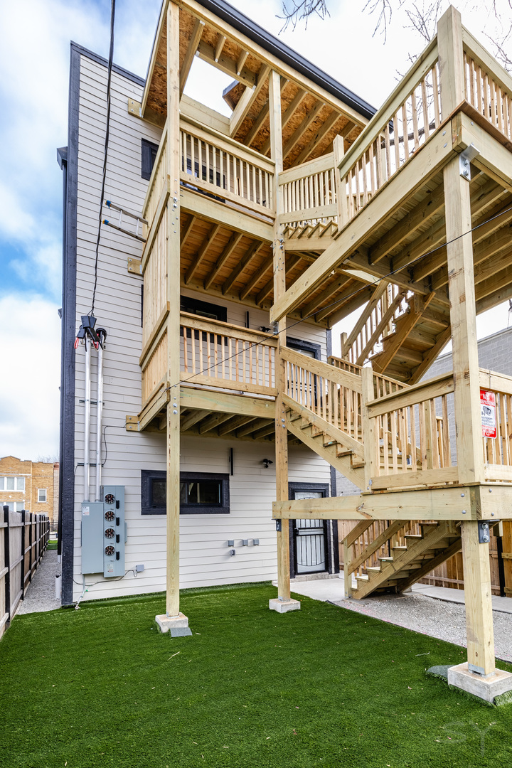 3111 W Polk Street #3, Chicago, IL