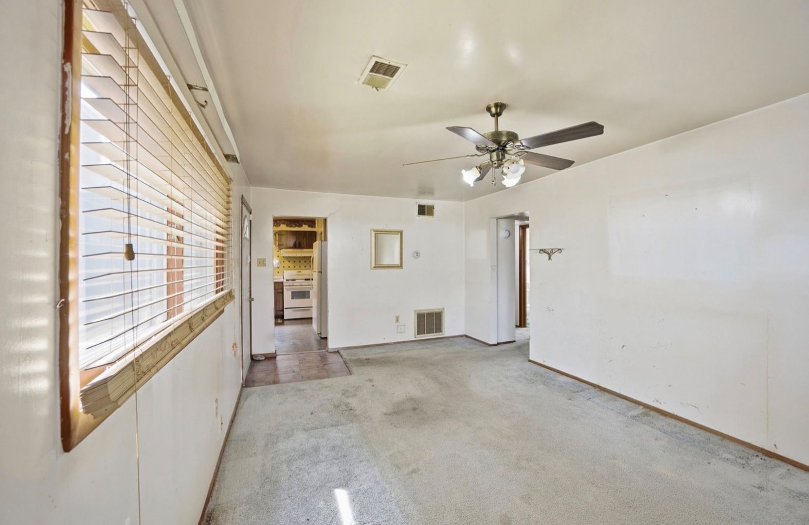 14024 S Manistee Avenue, Burnham, IL