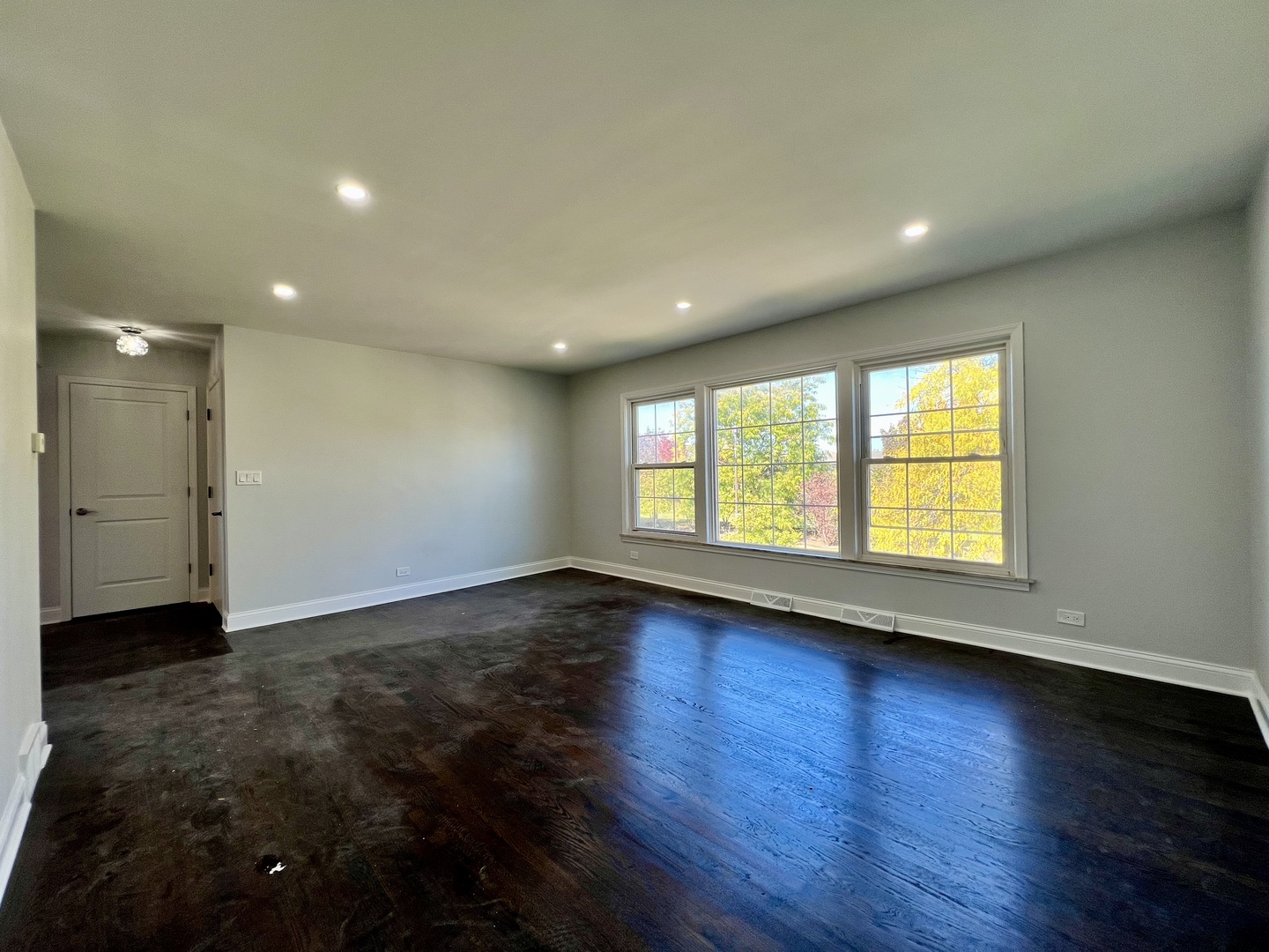 3335 W Pratt Avenue #2, Lincolnwood, IL