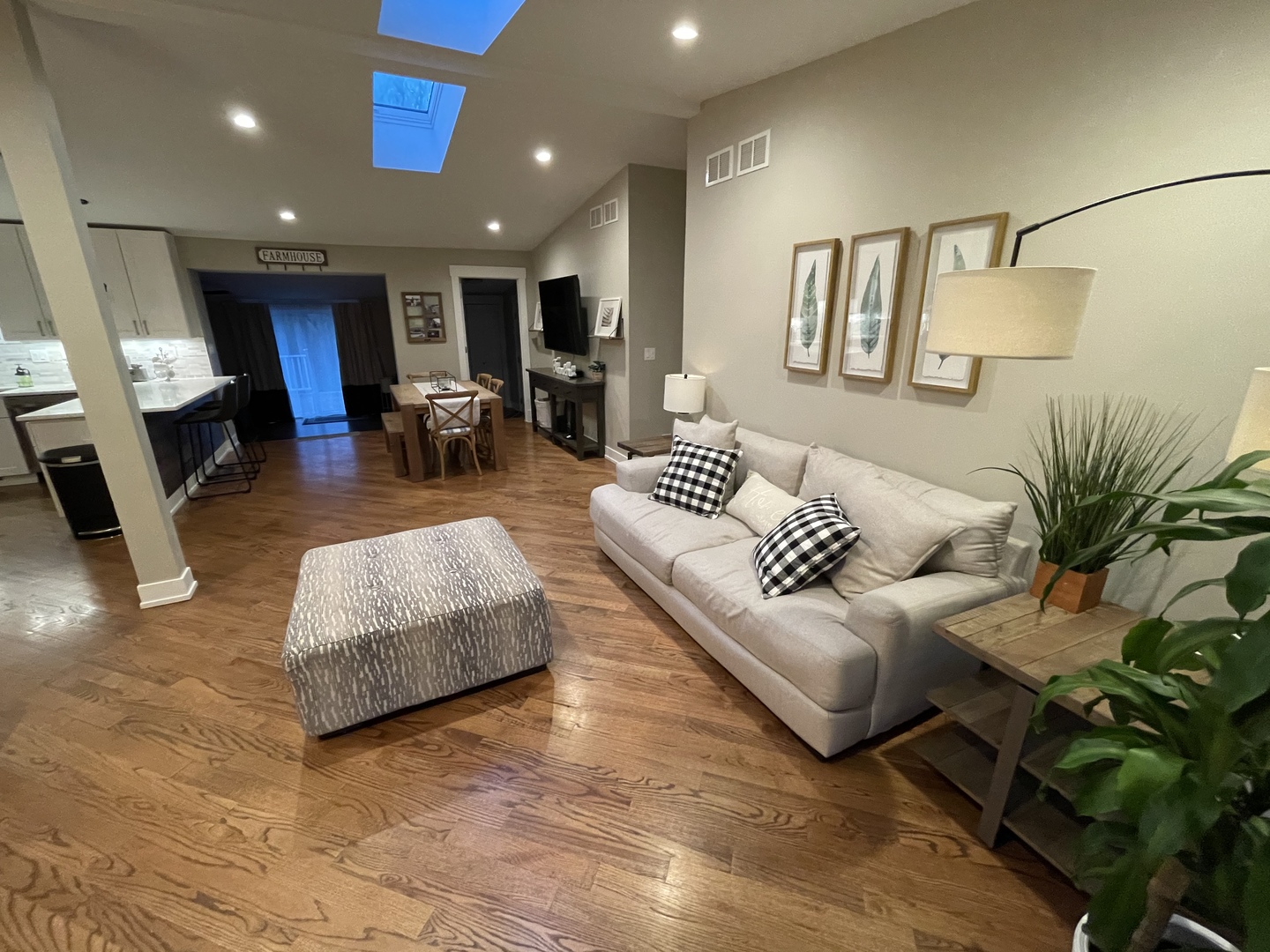 2 W Ridge Avenue, Prospect Heights, IL