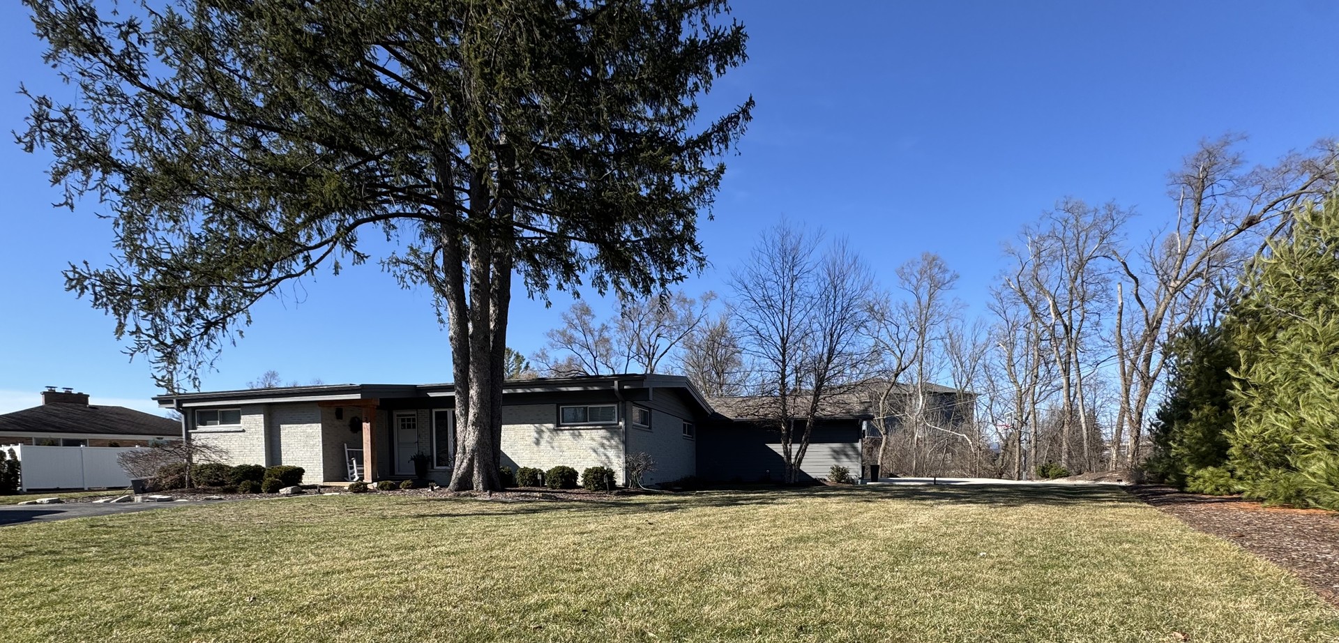 2 W Ridge Avenue, Prospect Heights, IL