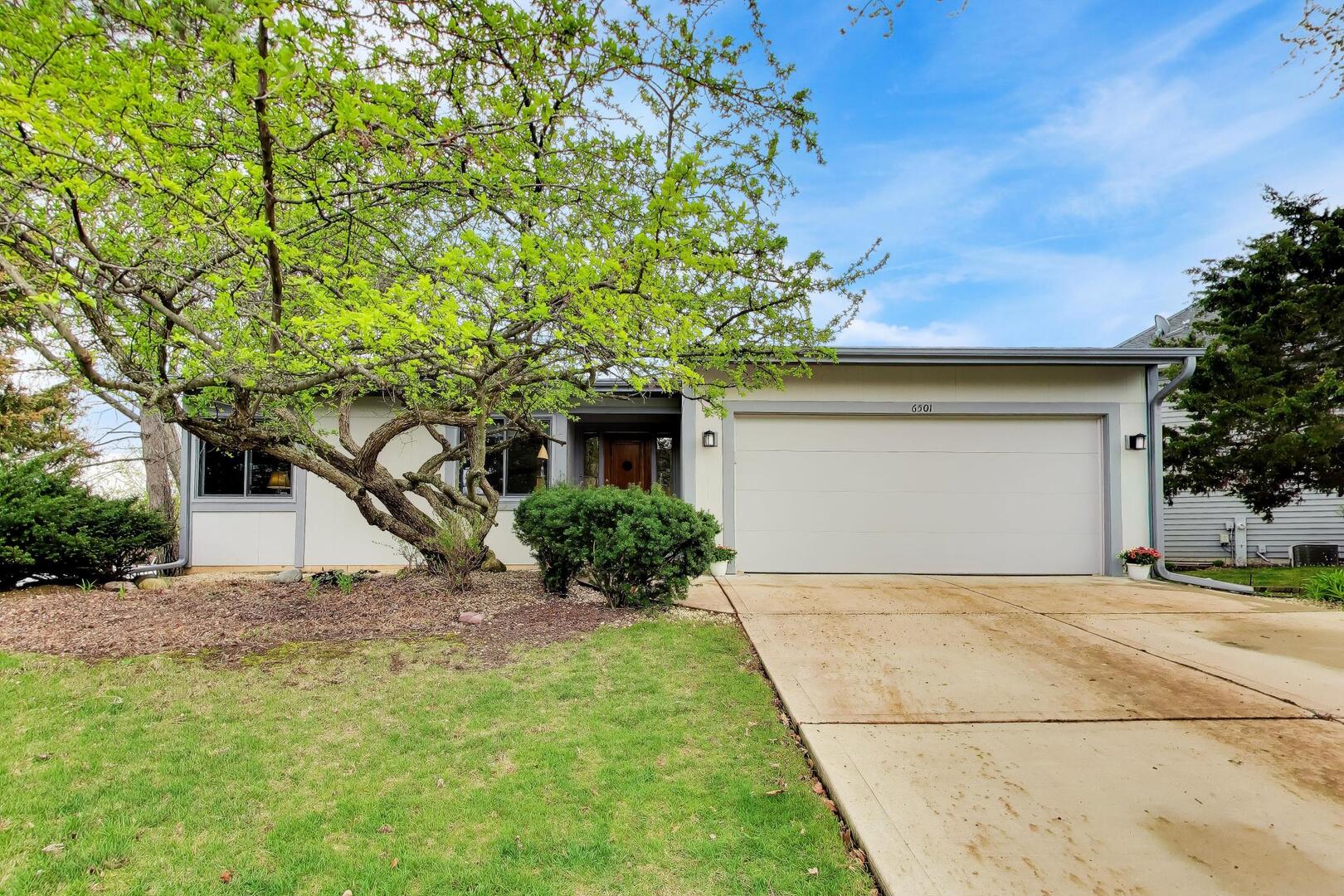 6501 Raintree Court, Lisle, IL