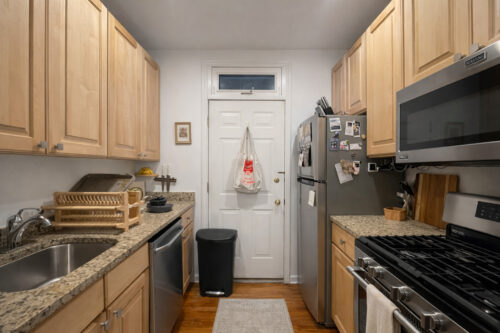 677.5 W Wrightwood Avenue #2N, Chicago, IL