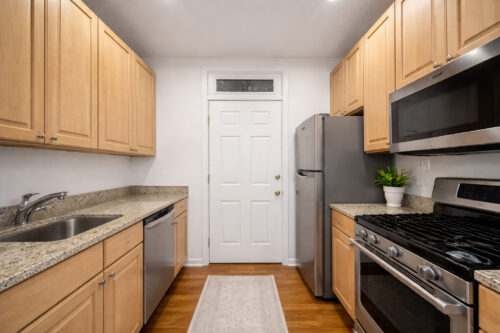 679 W Wrightwood Avenue #2N, Chicago, IL