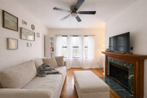 681.5 W Wrightwood Avenue #1E, Chicago, IL