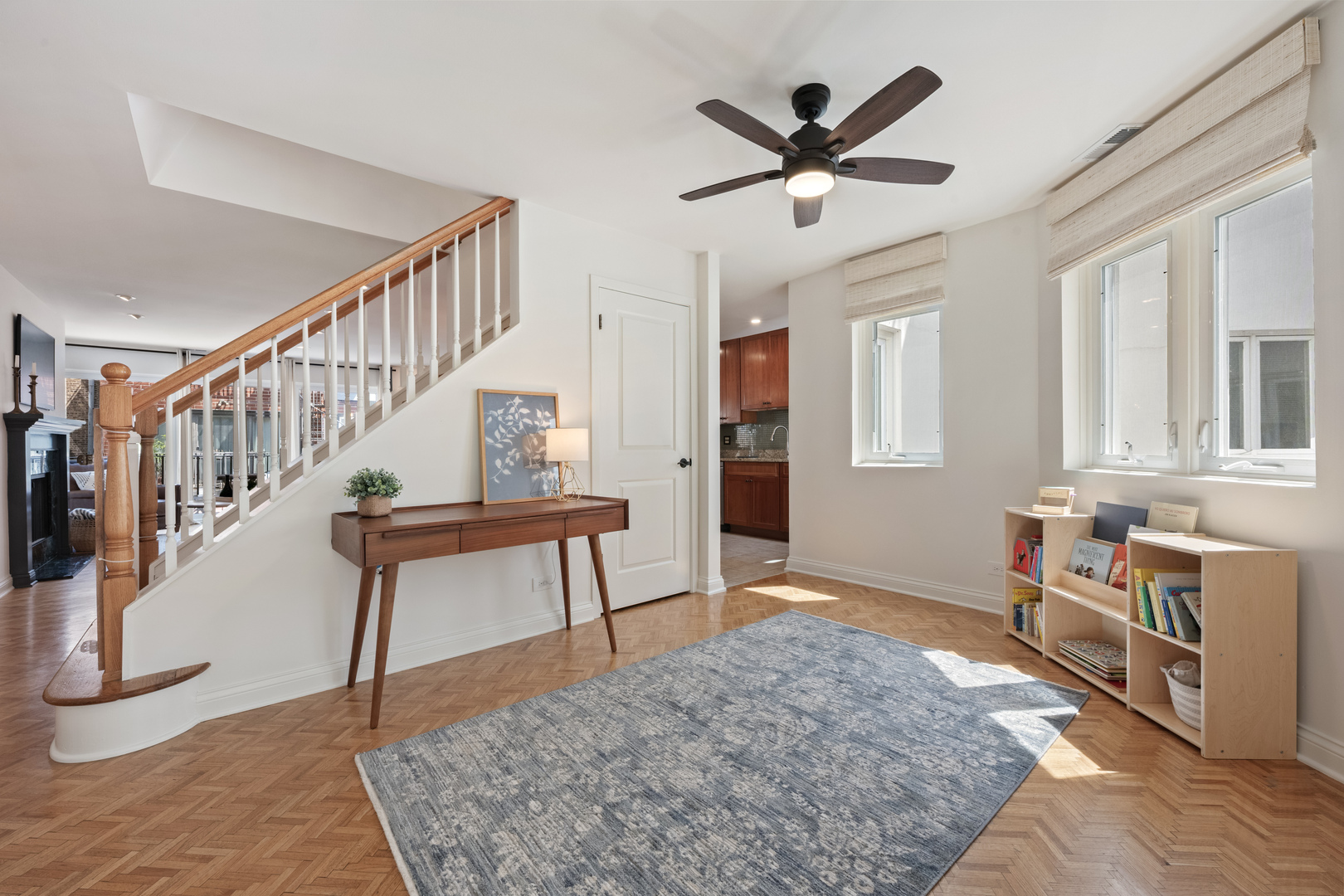 2736 N Hampden Court #205, Chicago, IL